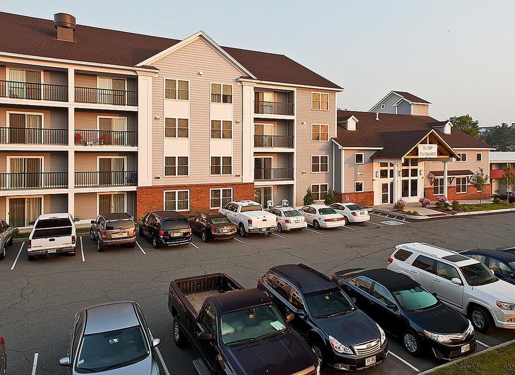 White River Inn & Suites White River Junction Exterior photo