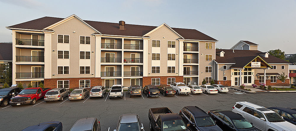 White River Inn & Suites White River Junction Exterior photo