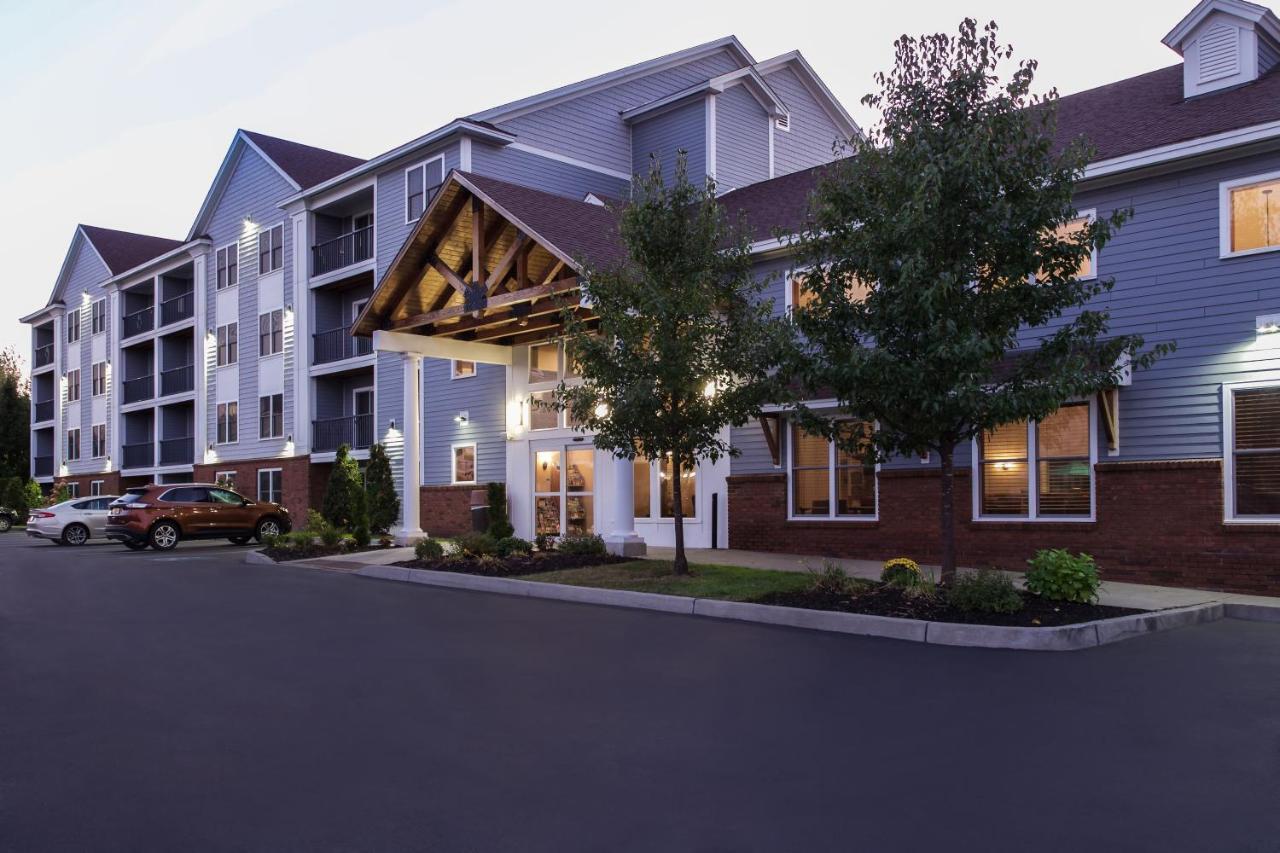 White River Inn & Suites White River Junction Exterior photo
